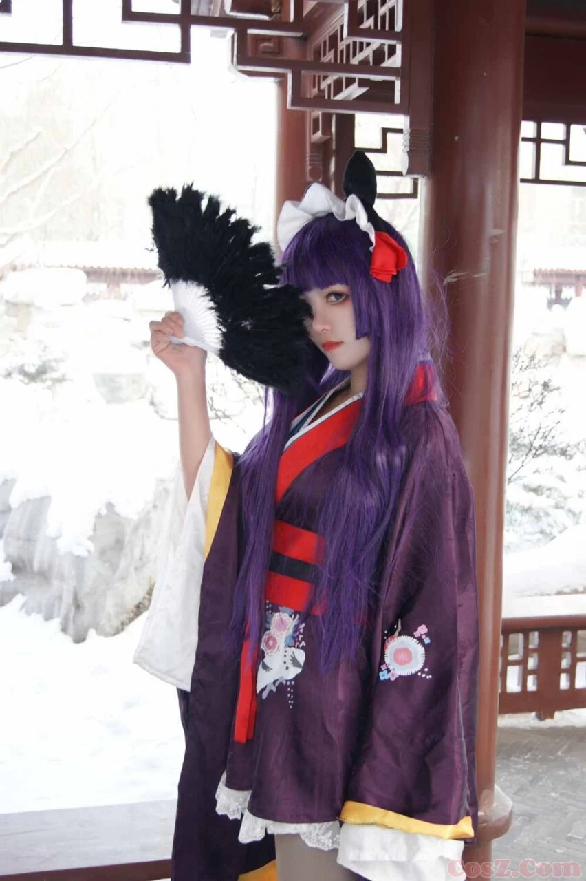 这么冷的天居然穿木屐就出来拍了！