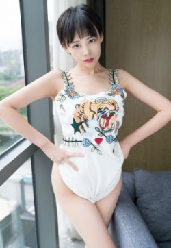 美胸嫩模周周火辣身材叫人欲罢不能图片大全