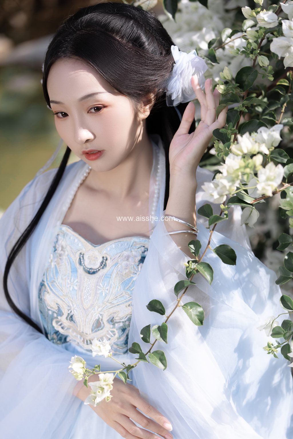 [YITUYU艺图语]2023.03.28 遇梅 丸子有只猫