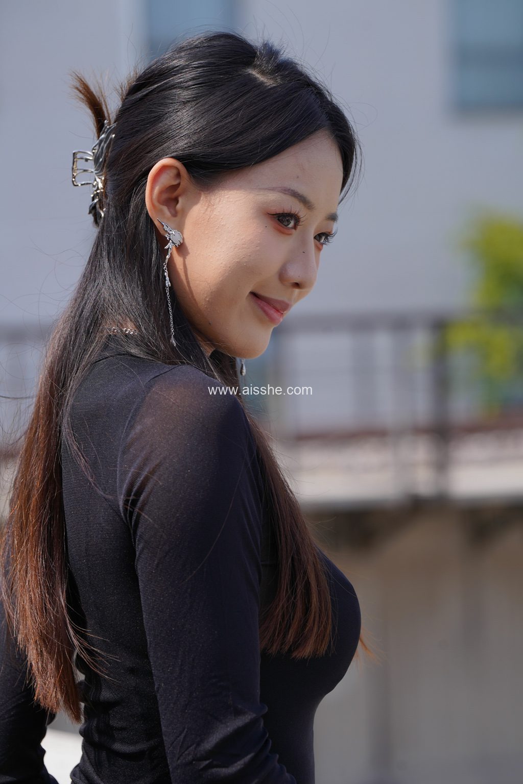 精选街拍作品 NO.2623 油亮嘿丝皮裙美女5