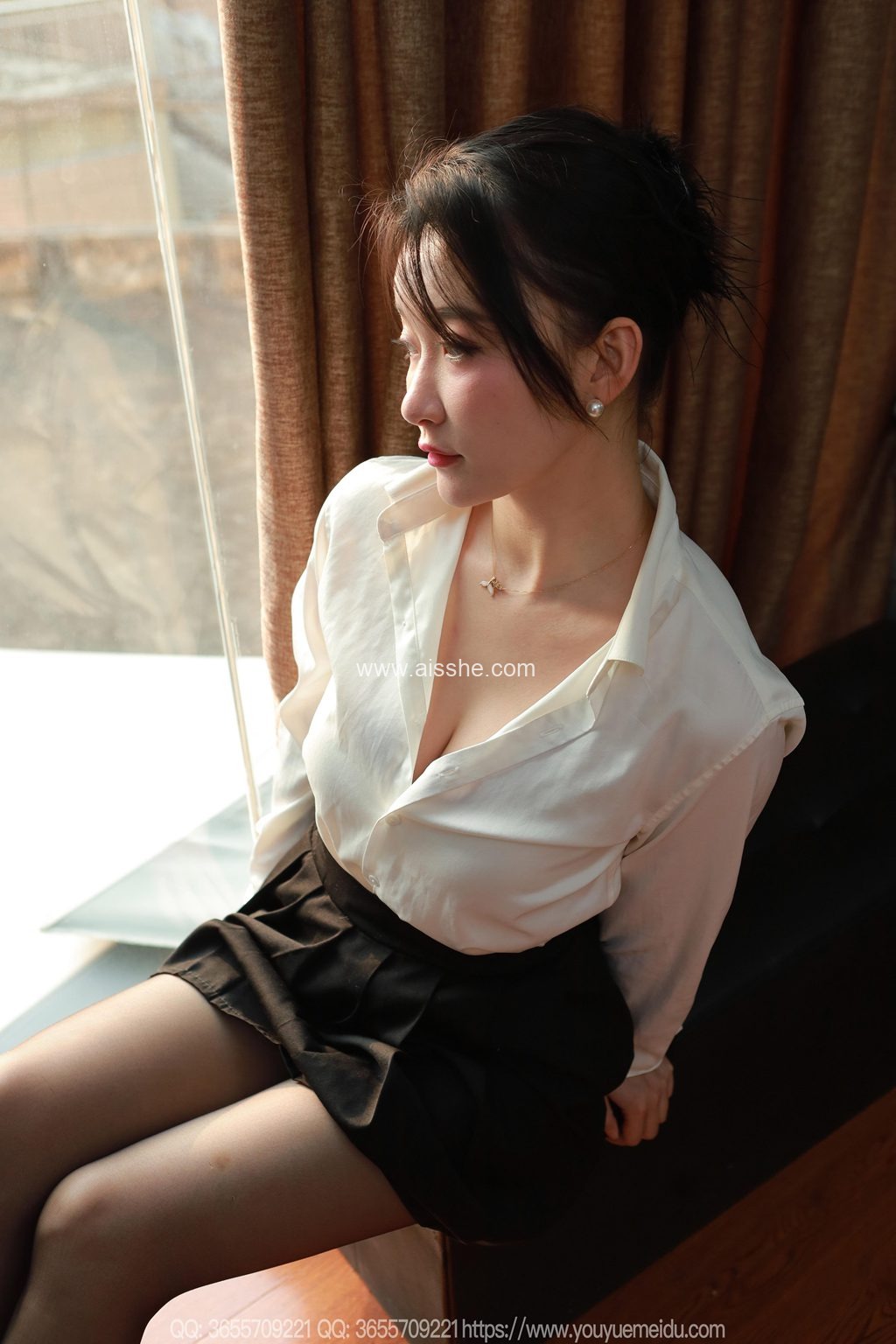 [IESS异思趣向] 2025.04.28 丝享家 2039 秋秋《秘书白小姐》