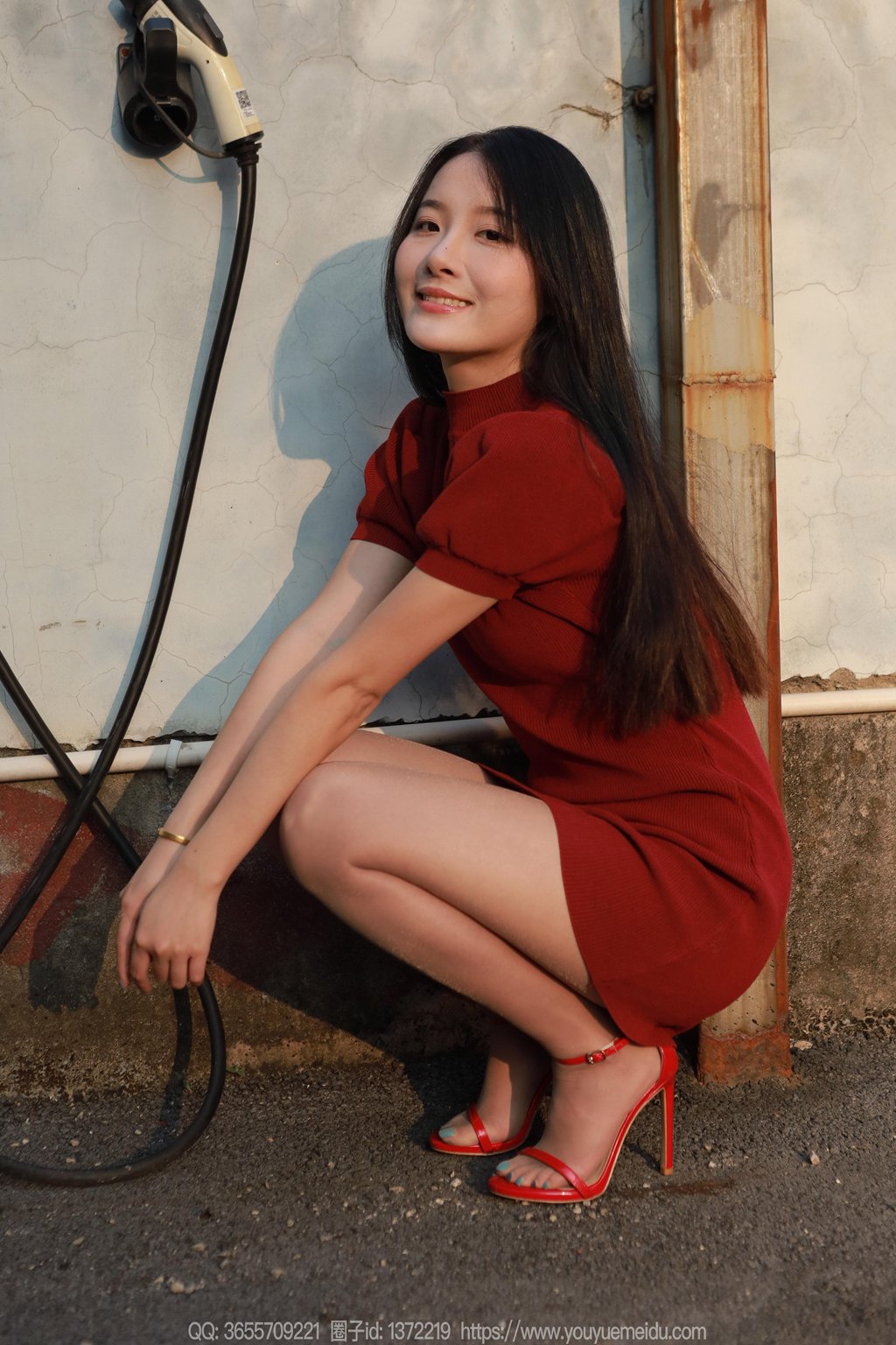 [IESS异思趣向] 2025.02.21 丝享家 1983 婉萍《红苹果（下）》