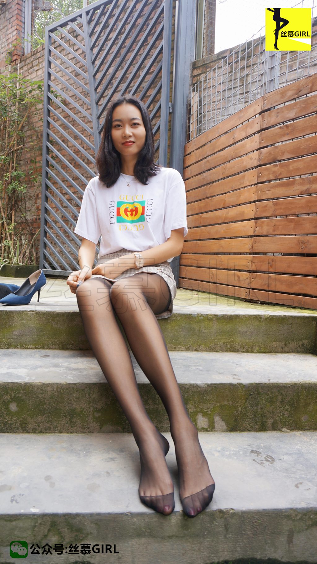 丝慕写真 旧系 第003期 三万姐《秋风与长腿的故事》