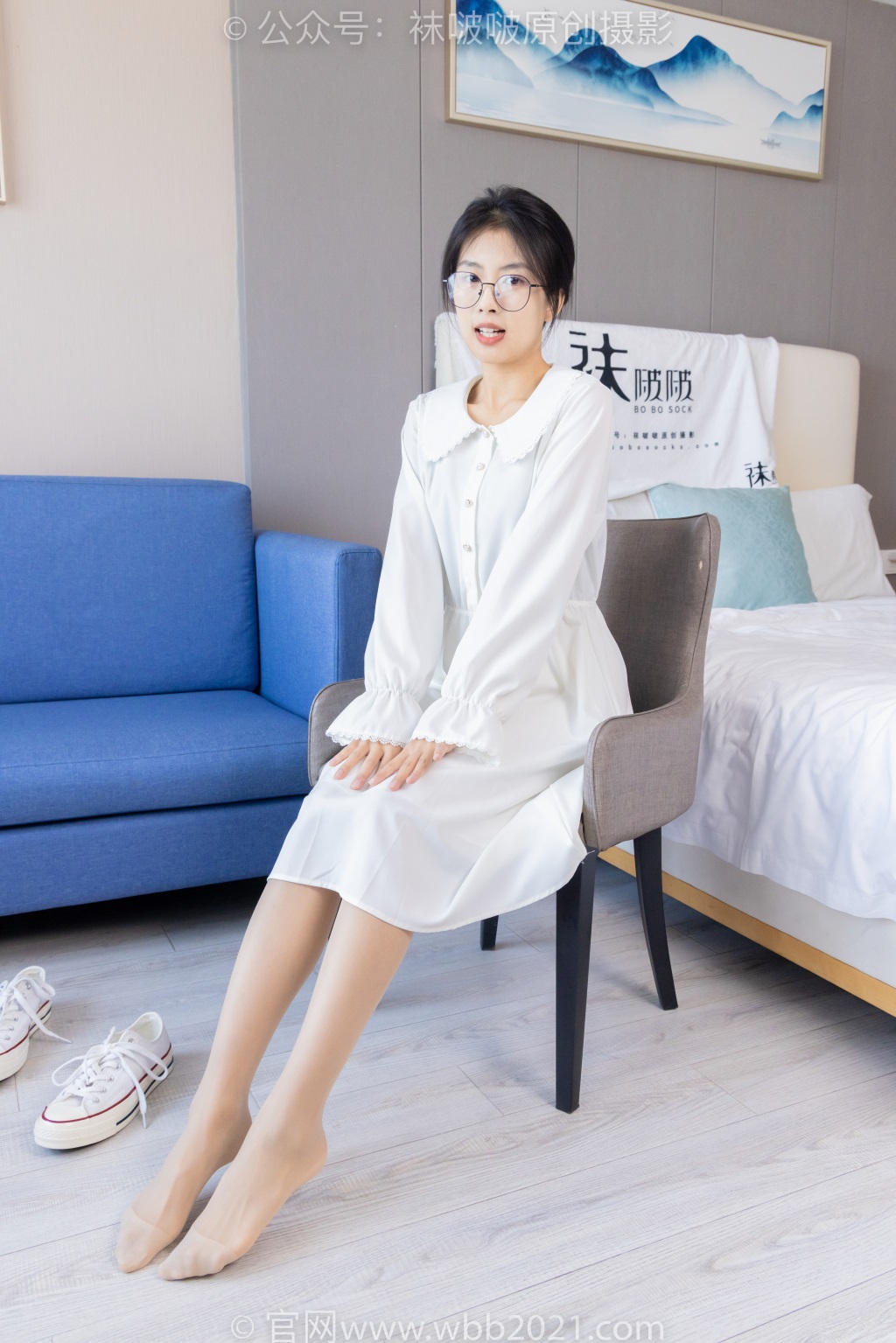 [BoBoSocks袜啵啵] NO.494 奶油-帆布鞋、薄肉丝（脚尖加固款）、薄肉丝踩小蛋糕剧情（花絮版）