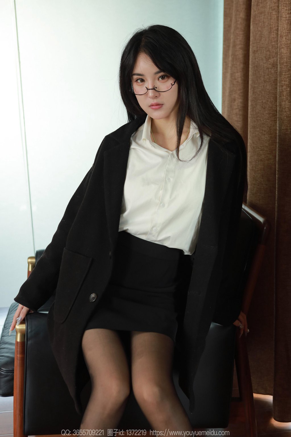 [IESS异思趣向] 2024.12.29 丝享家 1936 小宝《黑色外套（下）》